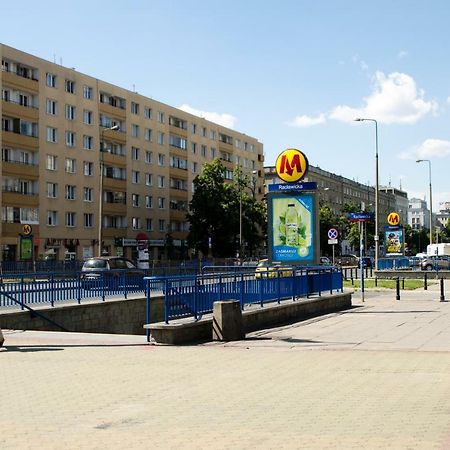 New Life Apartment Next To Metro Station Varsovia Exterior foto